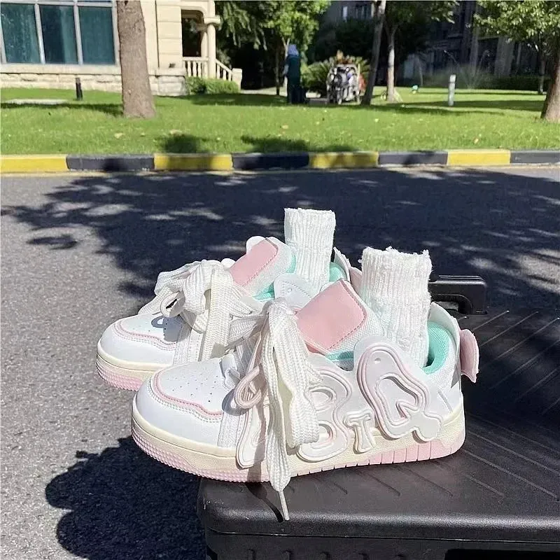 2023 New Style Pink Cute Women's Shoes Letter Versatile Kawaii Women Shoes Little Girl Pink Wear-resistant Sneakers