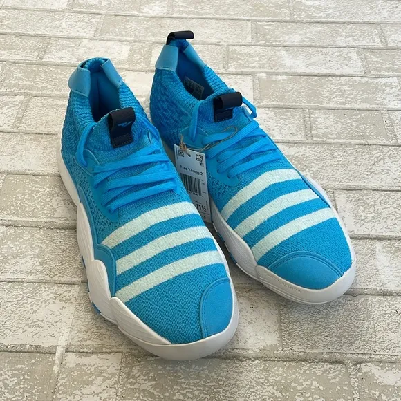 Adidas trae young blue shoes nwt