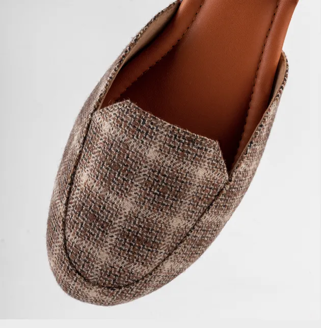 Black Checked Loer