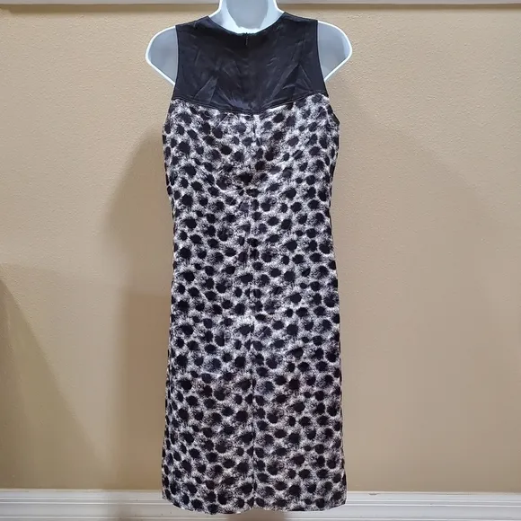 Boss Hugo Boss Dress Size 6 Black White Silk Sleeveless