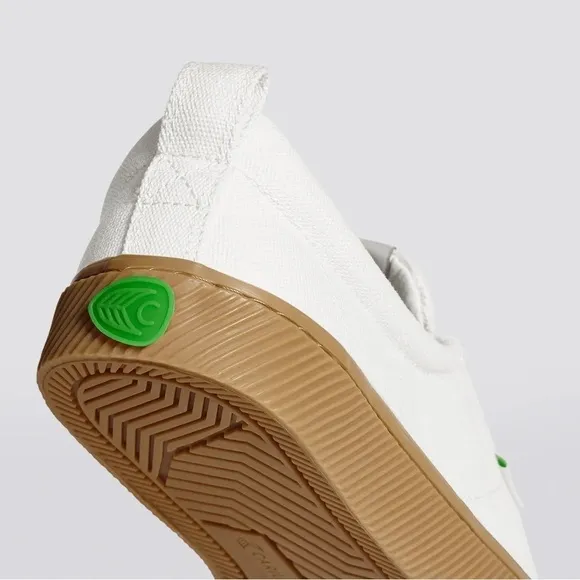 Cariuma • Off-White Gum Canvas Sneakers