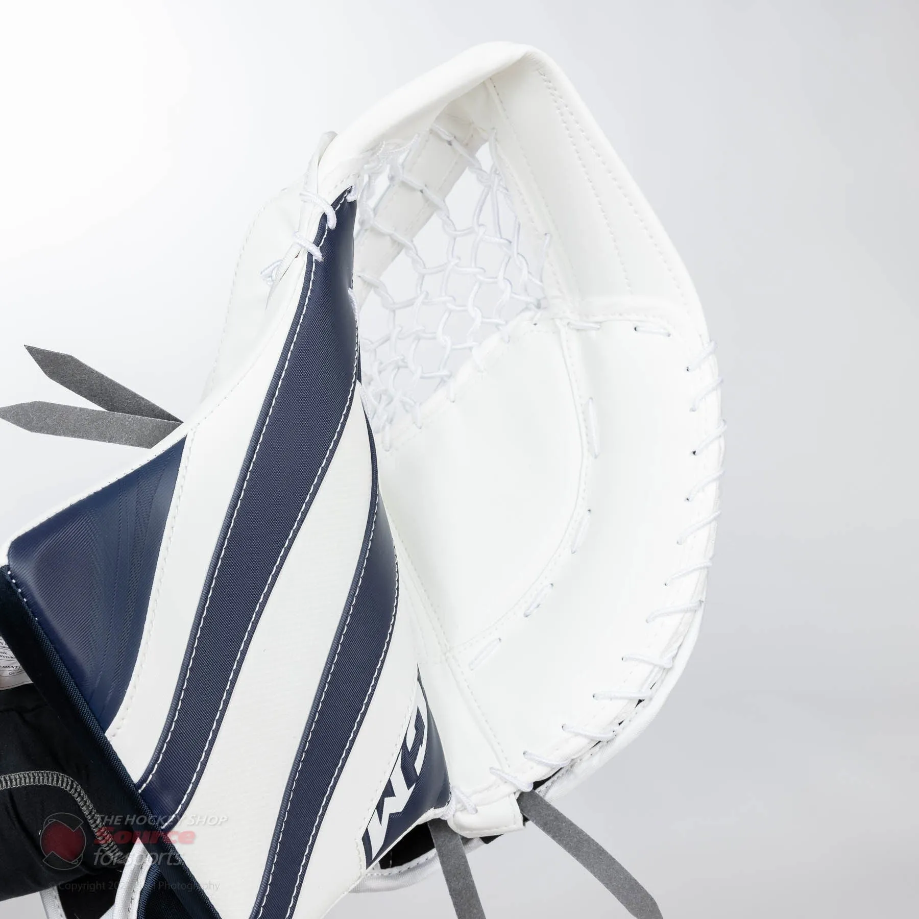 CCM Extreme Flex E5.9 Intermediate Goalie Catcher