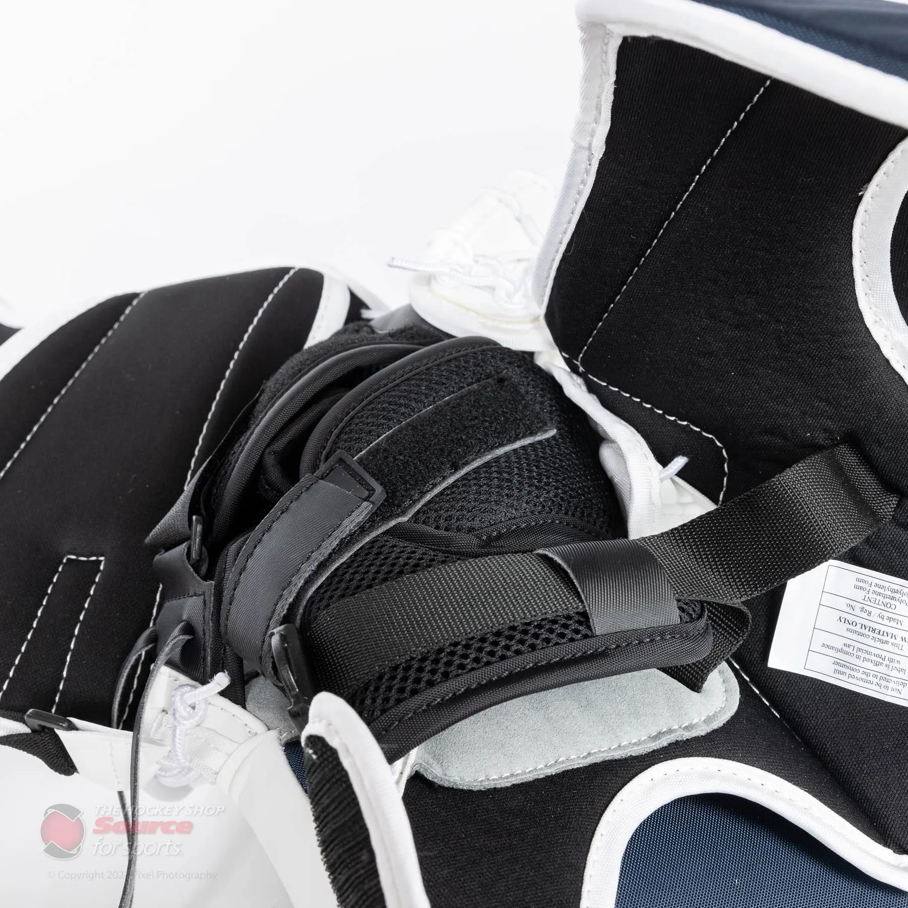 CCM Extreme Flex E5.9 Intermediate Goalie Catcher