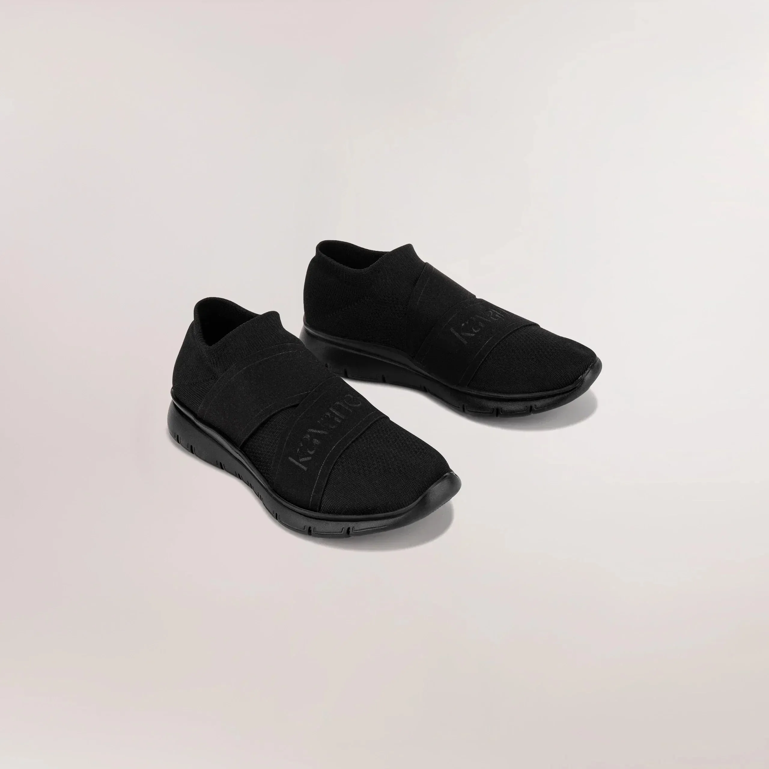 Crossover Dance Knit Sneakers - CORE BLACK