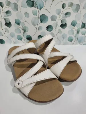 Double U White by Taos