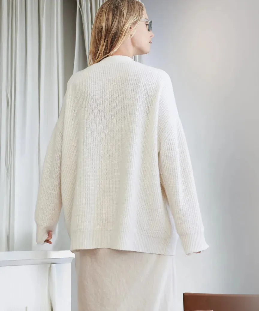 Isabella – Cozy Women’s Autumn Cardigan
