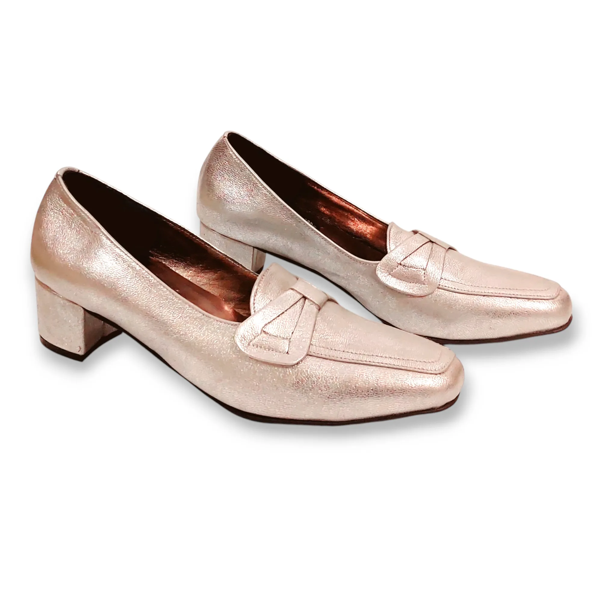 Ladies leather court shoe LS06