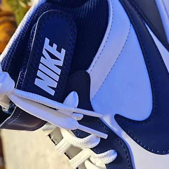 NEW   Nike YOUTH 6.5 Y Blue and White  High-Top Sneakers with Ventilated Toe Box
