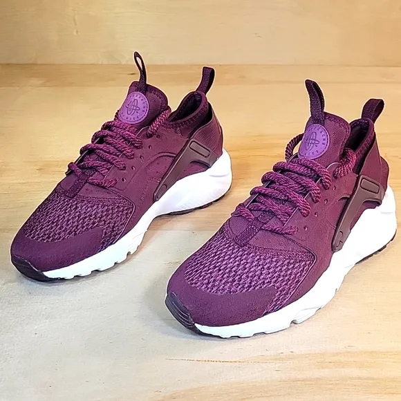 Nike Air Huarache 942121-600 Youth Sneakers
