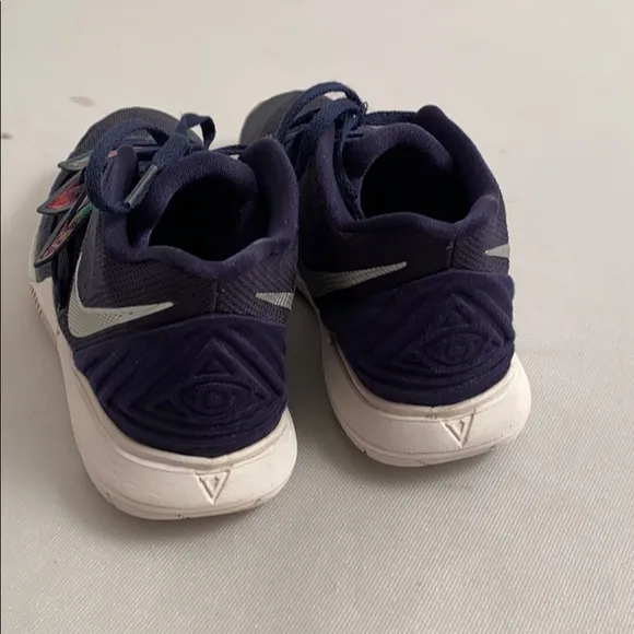 Nike Kyrie 5 GS Galaxy multicolor basketball sneakers 6.5Y