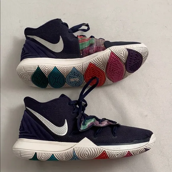 Nike Kyrie 5 GS Galaxy multicolor basketball sneakers 6.5Y