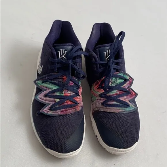 Nike Kyrie 5 GS Galaxy multicolor basketball sneakers 6.5Y
