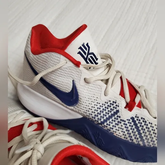 Nike Kyrie Irving Flytrap USA Basketball Shoes Men’s Size 7 Athletic Classic