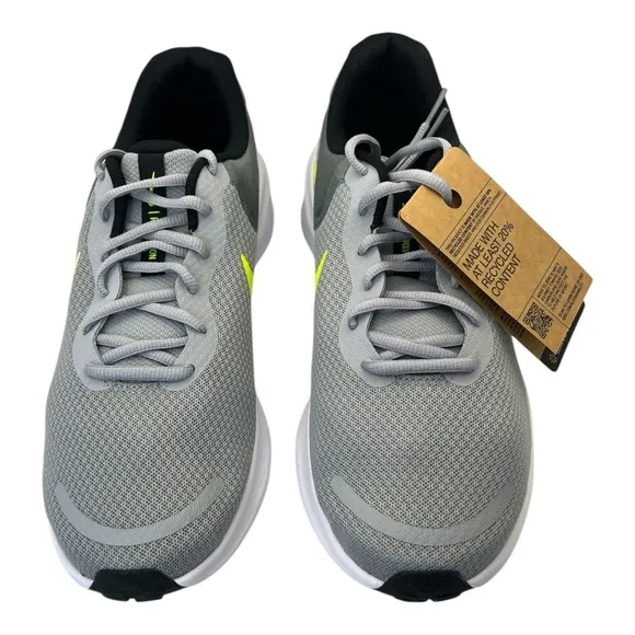 Nike Men's Revolution 7 Running Wolf Gray Sneaker, Size 11.5