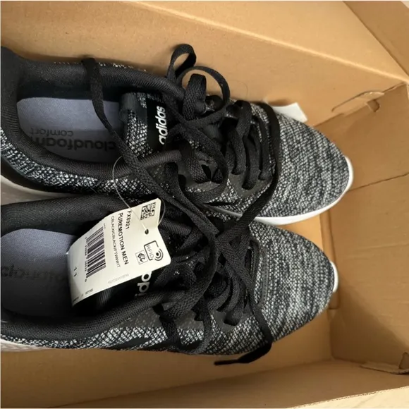 NWT Mens Lite Racer Adidas Shoes