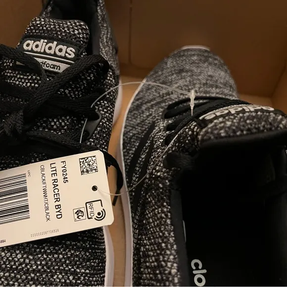 NWT Mens Lite Racer Adidas Shoes