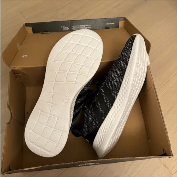 NWT Mens Lite Racer Adidas Shoes