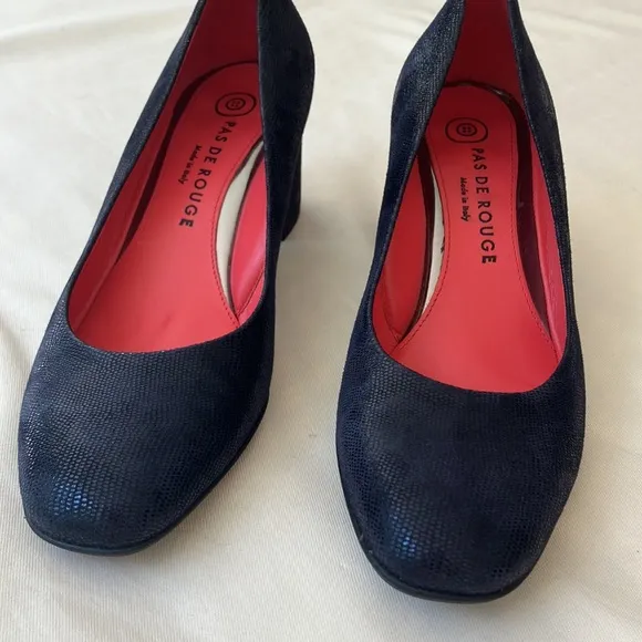 Pas de Rouge Navy Pumps Block Heel Size 36 or 6.