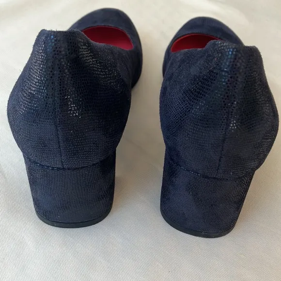 Pas de Rouge Navy Pumps Block Heel Size 36 or 6.