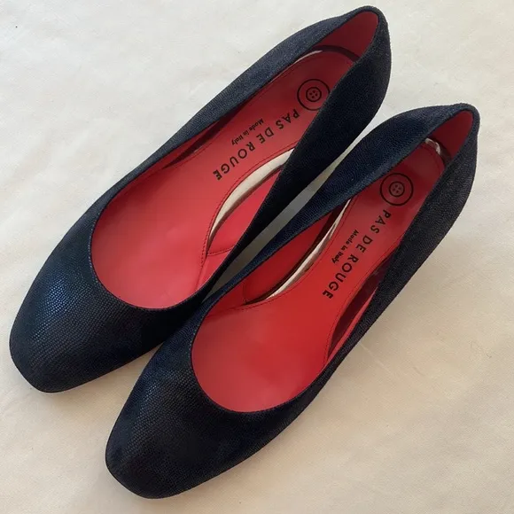 Pas de Rouge Navy Pumps Block Heel Size 36 or 6.