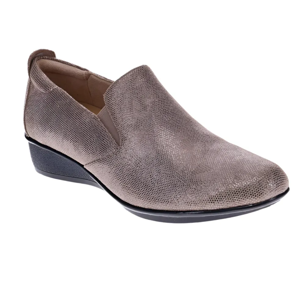 Revere Women's Jamaica Slip On Loafer Champagne Angle