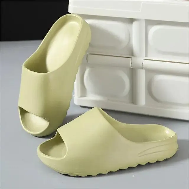 SUMMERTRAIL Men's Anti-Slip Slippers