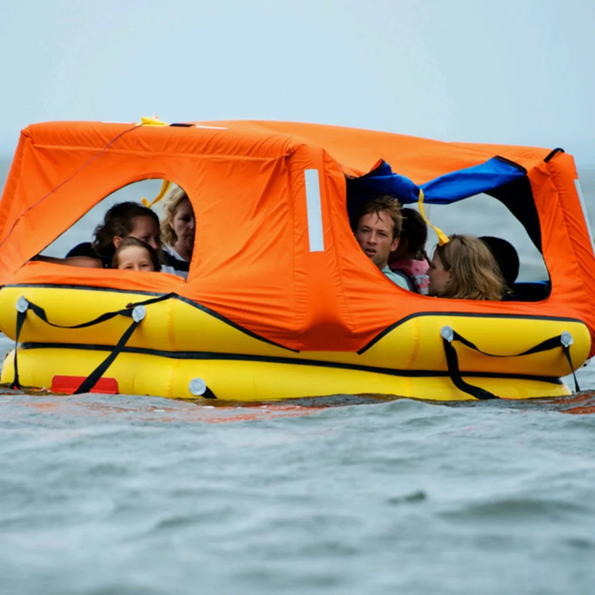 Switlik OPR Offshore Passage Life Raft