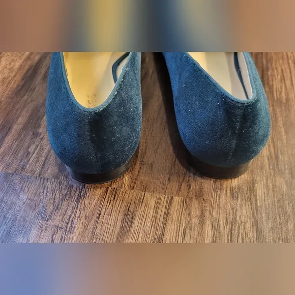 Talbots Green Edison Embellished Velvet Flats Size 8.5