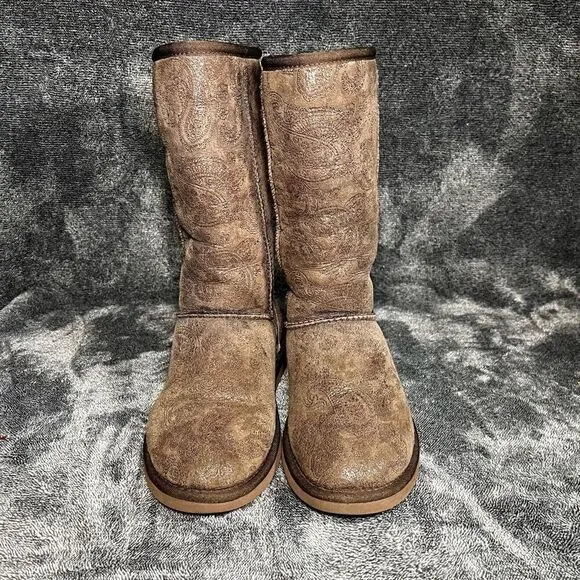 UGG Australia women's classic Boot US 5 Brown Fur Lined winter boot